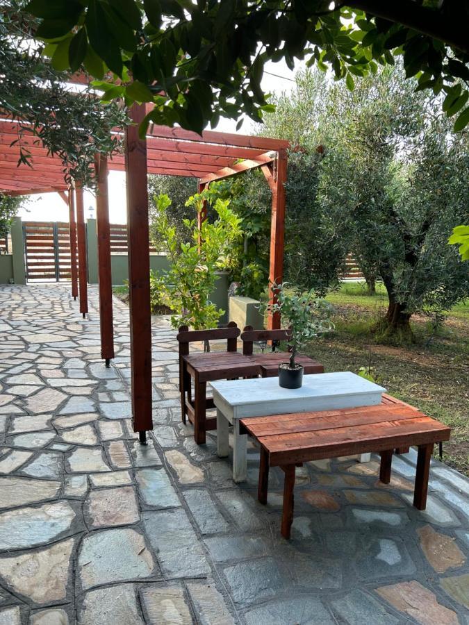 Green Olive Studios 2 Ayios Mamas Exteriör bild